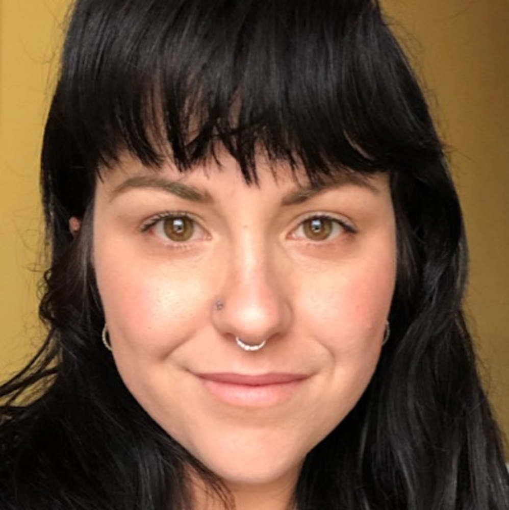 Meet your Posher, Angela